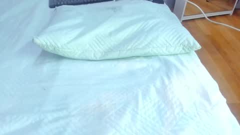  Angel  online show from 04/03/26, 10:46