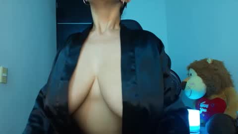 angel blackhot online show from 04/14/26, 03:12