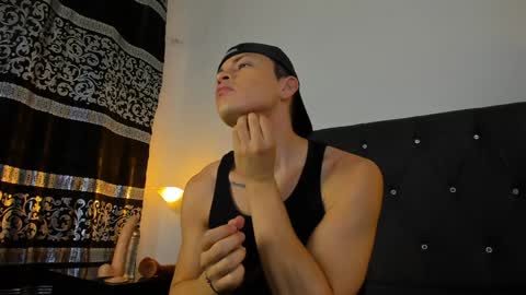 Snapshot of angel_cuervo chatting on 01/14/25, 12:35 Angel Cuervo online show from 01/14/25, 12:35