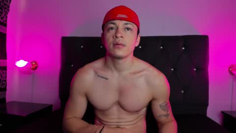 Snapshot of angel_cuervo chatting on 09/11/25, 12:38 Angel Cuervo online show from 09/11/25, 12:38