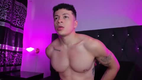 Snapshot of angel_cuervo chatting on 10/01/25, 12:44 Angel Cuervo online show from 10/01/25, 12:44