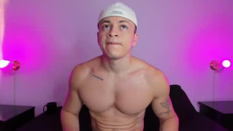 Snapshot of angel_cuervo chatting on 11/25/25, 12:27 Angel Cuervo online show from 11/25/25, 12:27