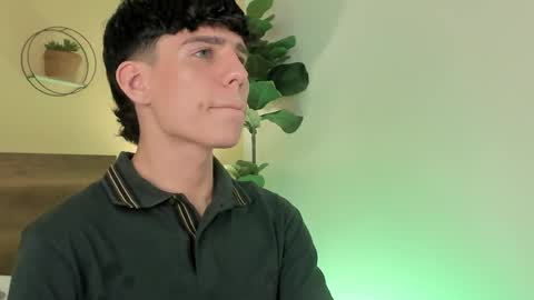 Snapshot of angel_eros_ chatting on 02/20/26, 06:26 Angel online show from 02/20/26, 06:26