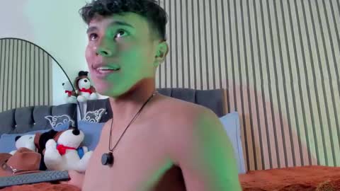 ngel Esteban  online show from 02/18/26, 04:25