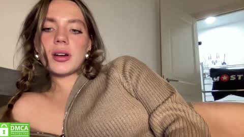 Snapshot of angel_from_sky chatting on 12/11/24, 03:05 Greetings  Jess online show from 12/11/24, 03:05