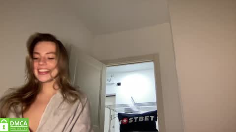 Snapshot of angel_from_sky chatting on 01/25/25, 03:30 Greetings  Jess online show from 01/25/25, 03:30