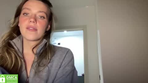 Snapshot of angel_from_sky chatting on 02/21/25, 02:38 Greetings  Jess online show from 02/21/25, 02:38