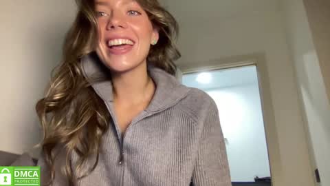 Snapshot of angel_from_sky chatting on 09/09/25, 11:32 Greetings  Jess online show from 09/09/25, 11:32
