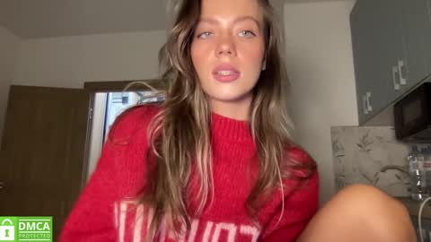 Snapshot of angel_from_sky chatting on 09/26/25, 12:53 Greetings  Jess online show from 09/26/25, 12:53