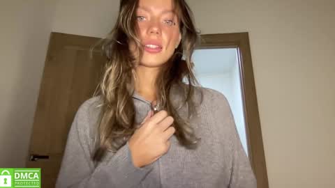 Snapshot of angel_from_sky chatting on 10/11/25, 11:53 Greetings  Jess online show from 10/11/25, 11:53