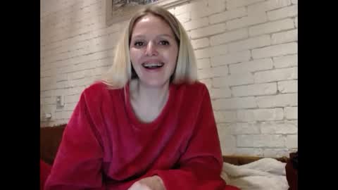 Snapshot of angel_girllovemy chatting on 01/19/25, 07:47 ANGEL online show from 01/19/25, 07:47