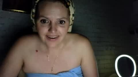 Snapshot of angel_girllovemy chatting on 07/21/26, 06:32 ANGEL online show from 07/21/26, 06:32