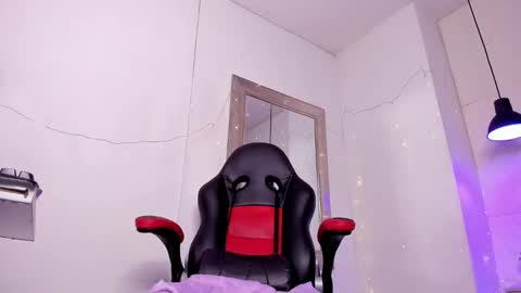 angel hardy online show from 11/05/25, 12:05