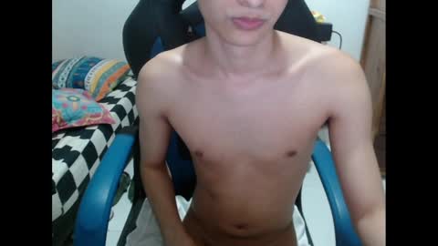 Snapshot of angel_hotc chatting on 12/30/24, 10:12 Angel online show from 12/30/24, 10:12