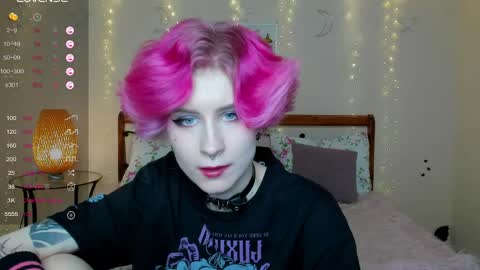 Snapshot of angel_julles chatting on 05/10/26, 09:42 Angel Dust online show from 05/10/26, 09:42