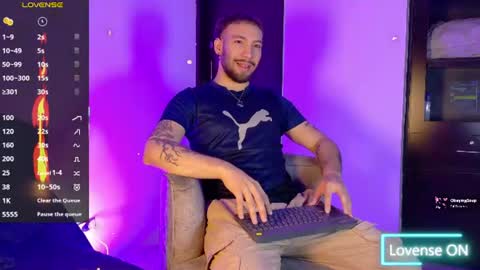 Snapshot of angel_kyrozz chatting on 06/10/26, 07:13 angel_kyrozz online show from 06/10/26, 07:13