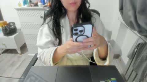 Snapshot of angel_lee__ chatting on 01/07/25, 01:57 angel_lee__ online show from 01/07/25, 01:57