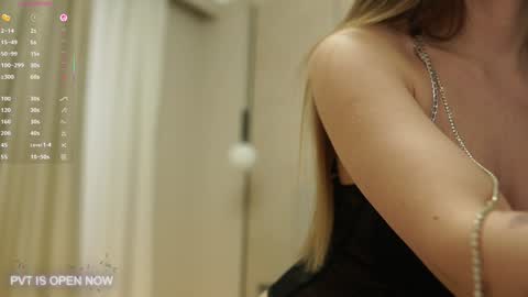 Luisa online show from 01/16/26, 03:32