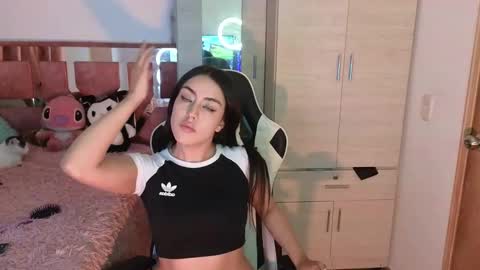 angeline online show from 12/25/24, 07:14