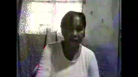 Snapshot of angel_maria123 chatting on 10/26/25, 02:28 angel_maria123 online show from 10/26/25, 02:28