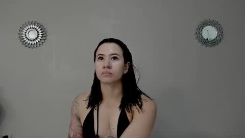 Angel online show from 10/24/25, 10:39