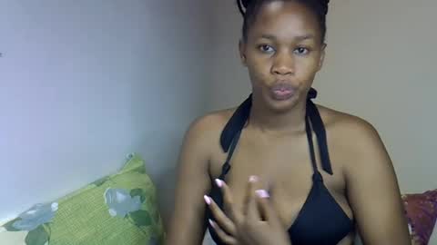 Snapshot of angel_mia5 chatting on 06/21/26, 12:57 angel_mia5 online show from 06/21/26, 12:57