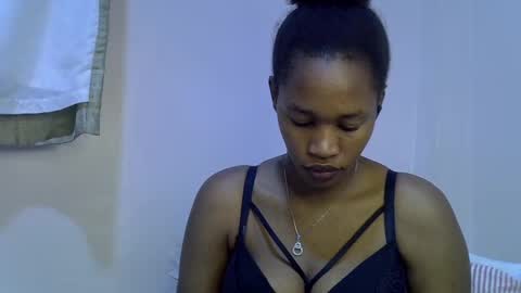 Snapshot of angel_mia5 chatting on 07/23/26, 01:58 angel_mia5 online show from 07/23/26, 01:58