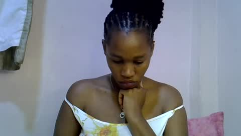 Snapshot of angel_mia5 chatting on 07/28/26, 12:48 angel_mia5 online show from 07/28/26, 12:48