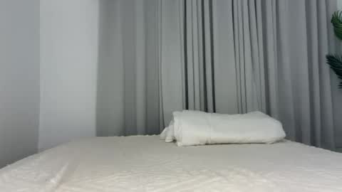 angel_petite07 online show from 08/02/26, 12:20