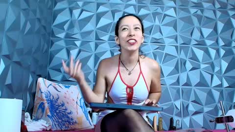 Snapshot of angel_red77 chatting on 09/19/25, 07:47 angel red77 online show from 09/19/25, 07:47