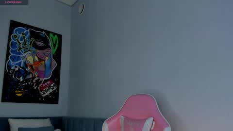 Snapshot of angel_sapphire_ chatting on 04/10/26, 09:36 Angel My schedule GTM2 Mon Tue Wen Thu Fri 0900am-0400pm online show from 04/10/26, 09:36