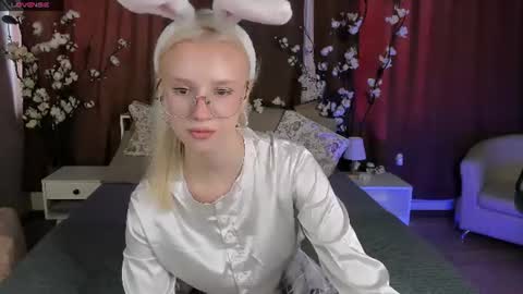 Snapshot of angel_tessa chatting on 06/11/26, 06:11 Angelica online show from 06/11/26, 06:11