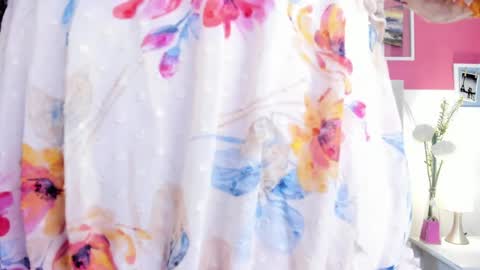 angel_velvet_ online show from 04/05/26, 03:09