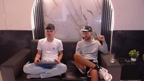 angel_villareal_ online show from 03/06/26, 10:01