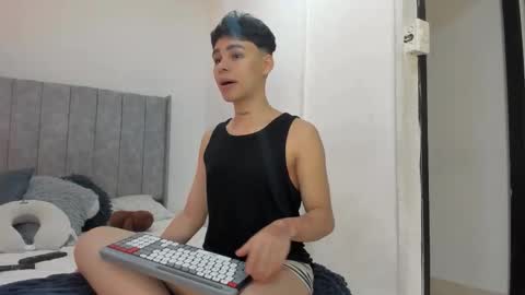 Angel online show from 09/21/25, 04:14