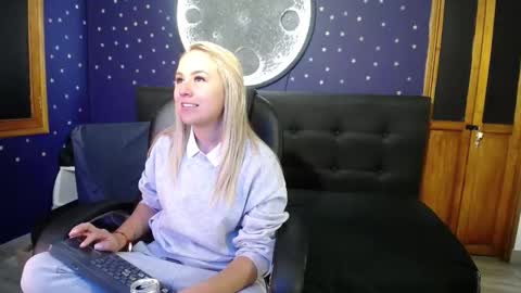 Angel online show from 12/05/25, 03:15