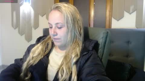 Angel online show from 05/11/26, 11:38