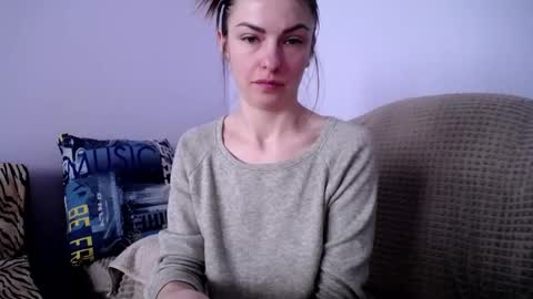 Zoe online show from 02/25/26, 10:03