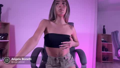 Angela Bonetti online show from 02/11/25, 11:10