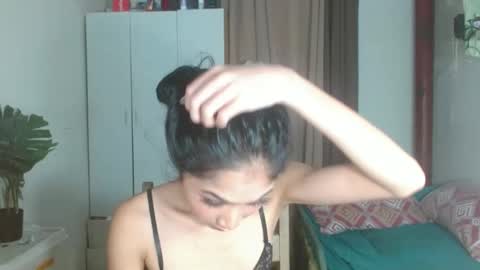 angela online show from 03/04/25, 10:38