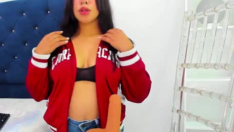 Angela online show from 01/14/25, 07:21