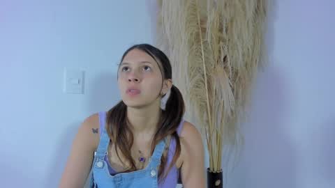 ANGELA online show from 03/05/25, 12:11