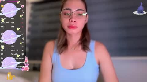 Snapshot of angelabigcock10 chatting on 11/03/25, 07:37 Jamie online show from 11/03/25, 07:37