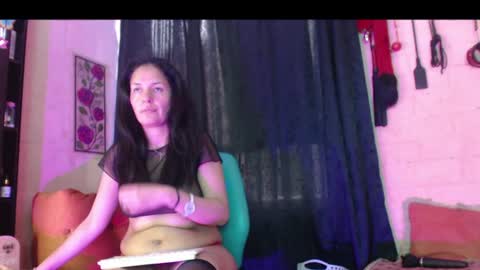 Angela online show from 06/08/26, 09:26