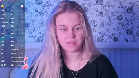 Darsi Anty online show from 03/22/26, 04:32