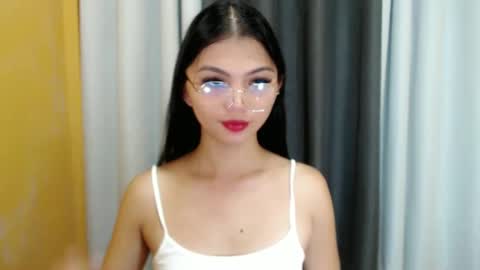 Snapshot of angelari_slut chatting on 01/06/25, 06:47 angelari_slut online show from 01/06/25, 06:47