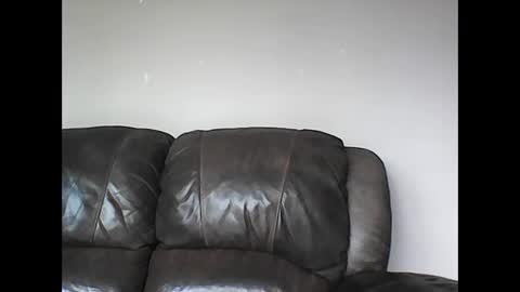 Angel online show from 02/15/26, 01:09