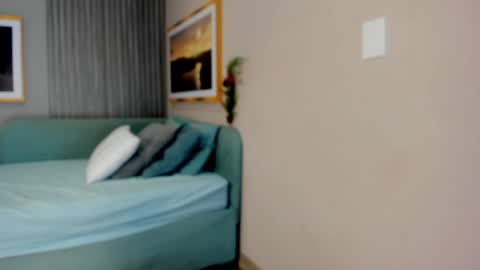 Snapshot of angelbae_ chatting on 12/18/24, 01:23 AngelBae  online show from 12/18/24, 01:23