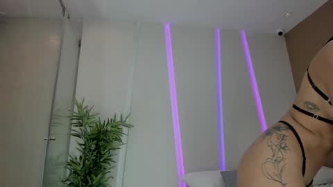 Snapshot of angelbae_ chatting on 01/19/25, 05:39 AngelBae  online show from 01/19/25, 05:39