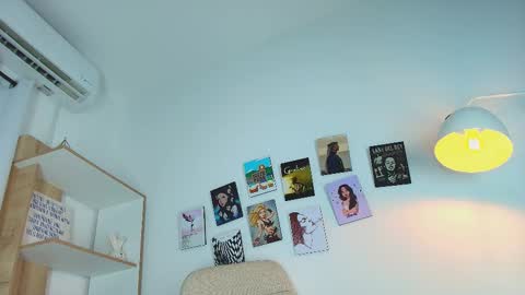 Snapshot of angelbae_ chatting on 10/11/25, 09:24 AngelBae  online show from 10/11/25, 09:24